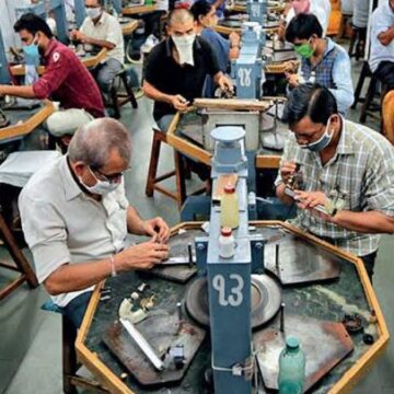 Kommer Trumps India -tullar att stänga av världens största nedskärna diamantleverantör?

