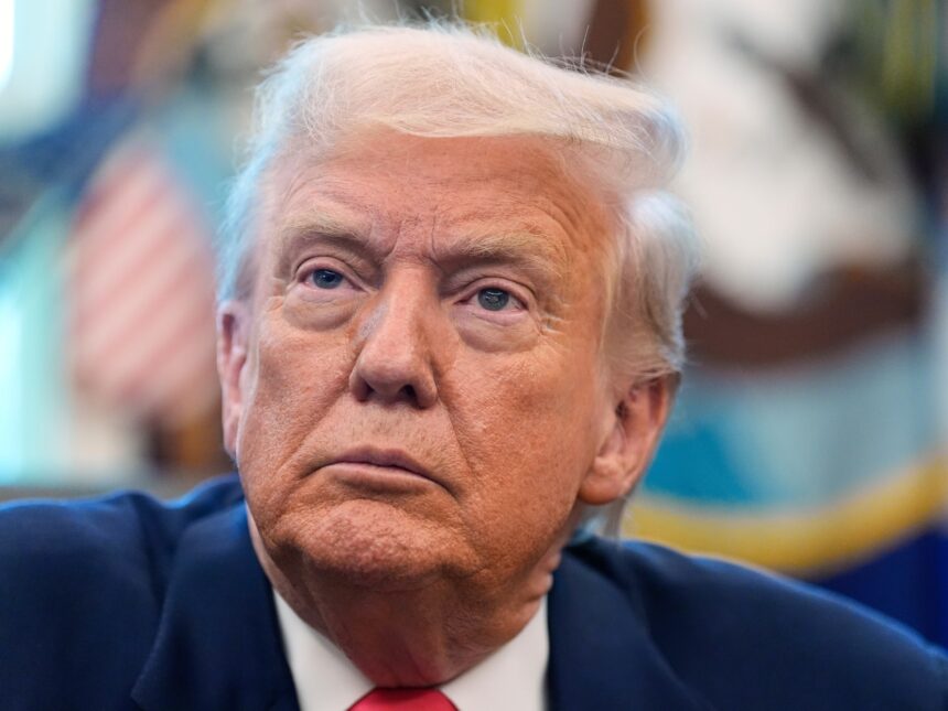 "Kommer att bli bra i 90 år": Trump försvarar rekord på social trygghet

