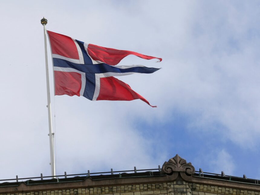 Norge Wealth Fund avyttrar från flera israeliska företag på grund Norge Wealth Fund avyttrar från flera israeliska företag på grund av Gaza War