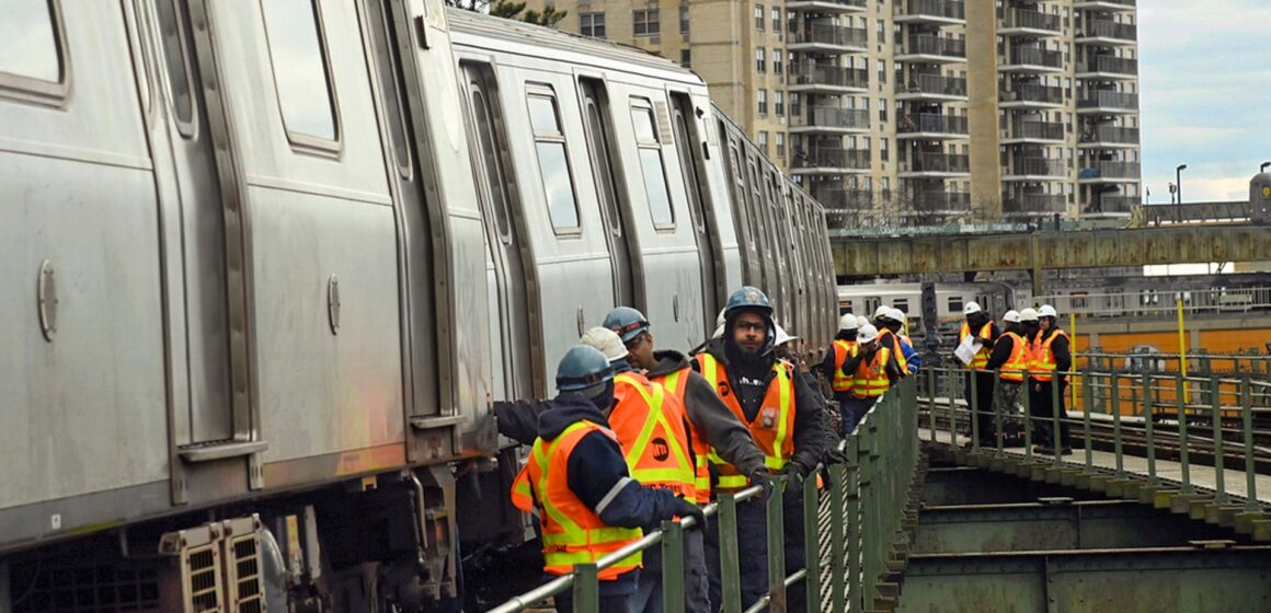 Trump -administrationen hotar att minska New York -transitfonder över säkerhet

