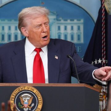 Trump hotar att avfyra oss Fed guvernör Lisa Cook

