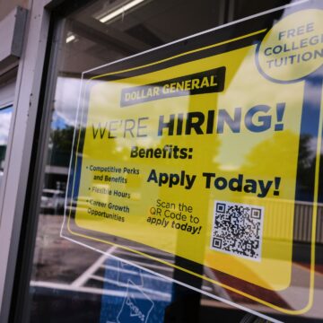 USA: s konsumentförtroende tumlar när arbetsmarknaden broms

