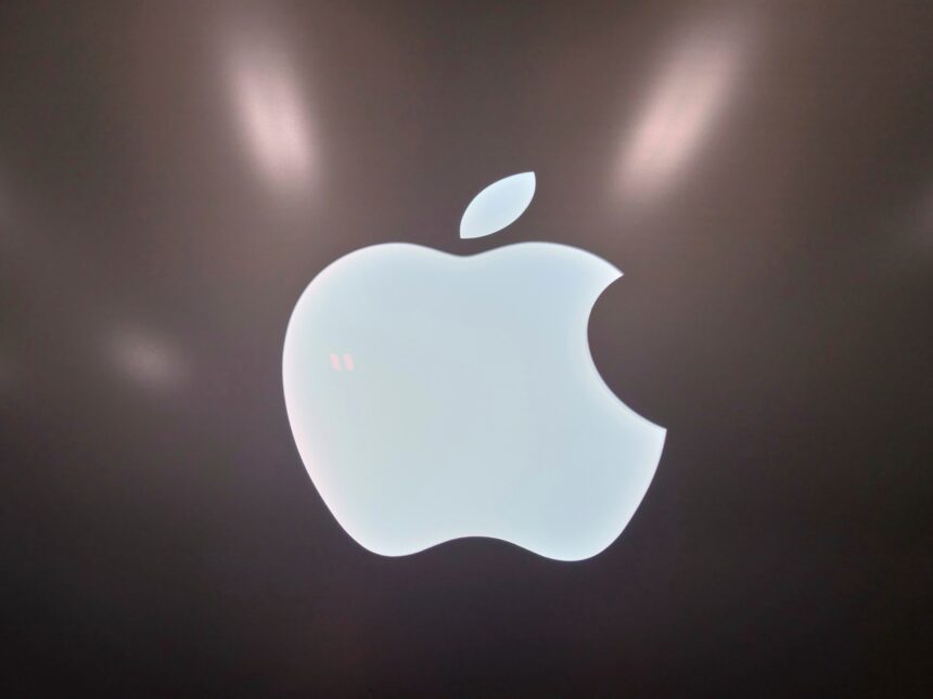 Vita huset säger att Apple för att investera miljarder i USA: s tillverkning

