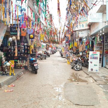 'Too Scared': Hur Nepals våld fortfarande skadar Indiens gränshandel

