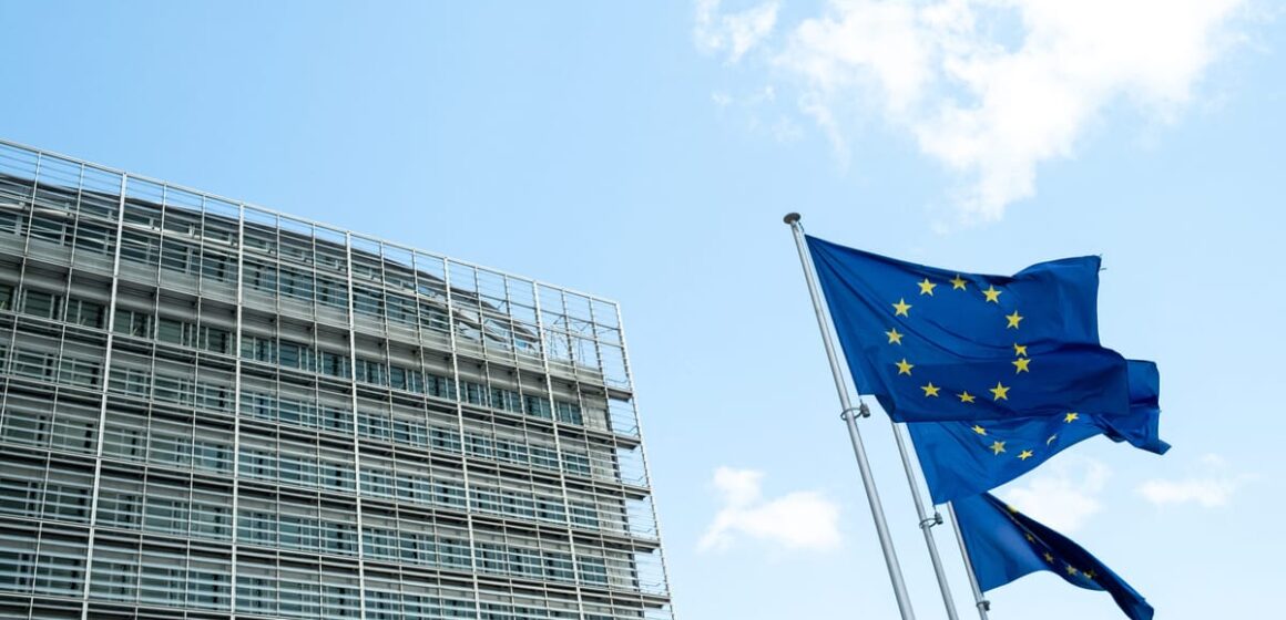 EU ber regeringarna att justera skattereglerna för att hålla "europeisk EU ber regeringarna att justera skattereglerna för att hålla "europeisk dröm" vid liv