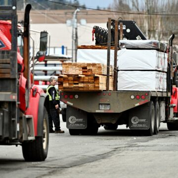 Kanadensisk arbetslöshet hoppar till 7,1% när tullar väger på ekonomin

