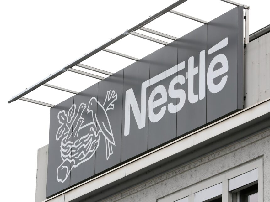 Nestle CEO avfyrade över Disclosed Affair Nestle CEO avfyrade över Disclosed Affair