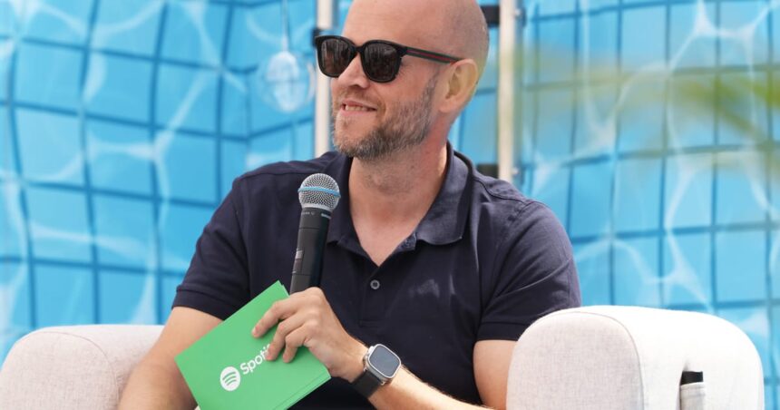 Spotifys Daniel Ek för att avgå som VD
