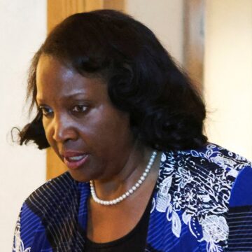 Trump ber Högsta domstolen att låta honom skjuta Fed Governor Cook

