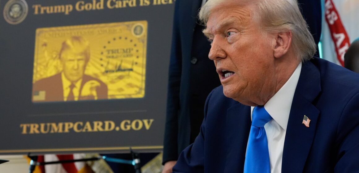 Trump föreslår en ny H-1B-visumprocess som prioriterar högkvalificerade arbetare

