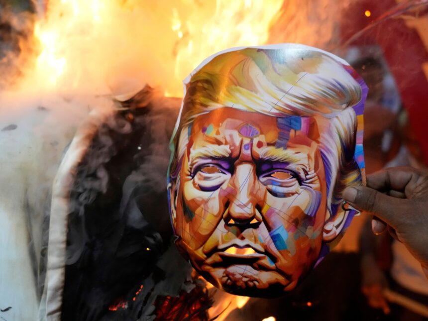 USA: s överklagande domstolsregler Trumps utländska tullkampanj är till stor USA: s överklagande domstolsregler Trumps utländska tullkampanj är till stor del olaglig