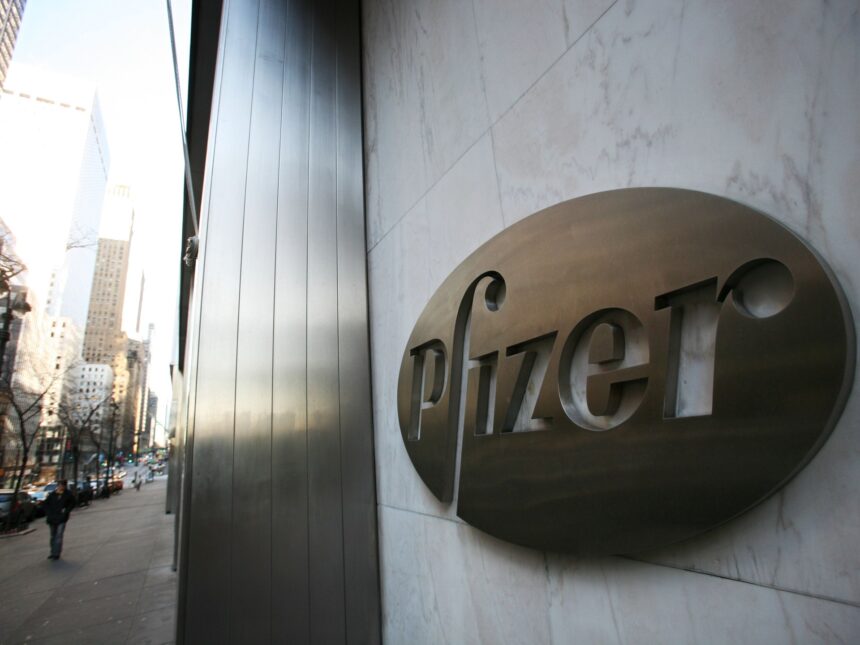 Pfizer strejker hanterar Trump -administrationen för att sänka amerikanska drogpriser

