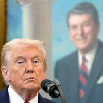 "Föräldrarnas parti": Trump hyllar regeringens vägledning för att öka IVF-tillgången

