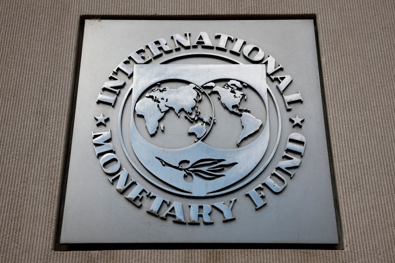 FILFOTO: En vy av Internationella valutafondens (IMF) logotyp vid dess huvudkontor i Washington, DC, USA, 24 november 2024. REUTERS/Benoit Tessier/File Photo