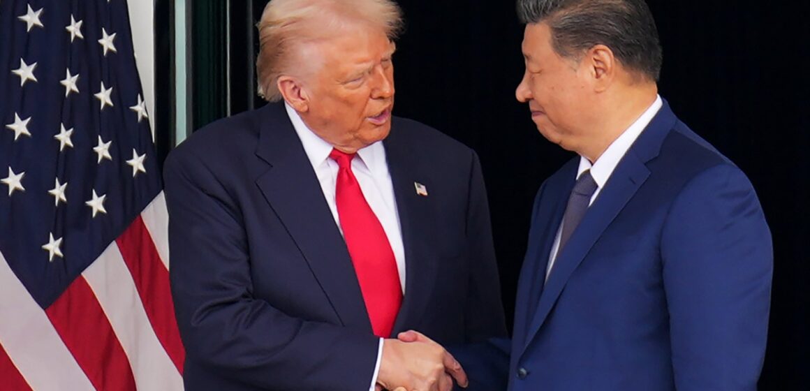 Trump och Xi når ett handelsavtal, vilket minskar spänningarna i den hårda rivaliteten mellan USA och Kina

