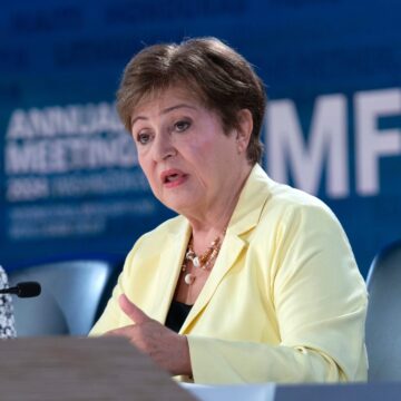 'Buckle Up': IMF: s chef varnar för ekonomisk osäkerhet

