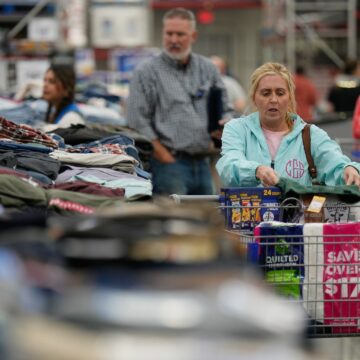 De amerikanska konsumentpriserna stiger mindre än väntat innan Fed beslutade

