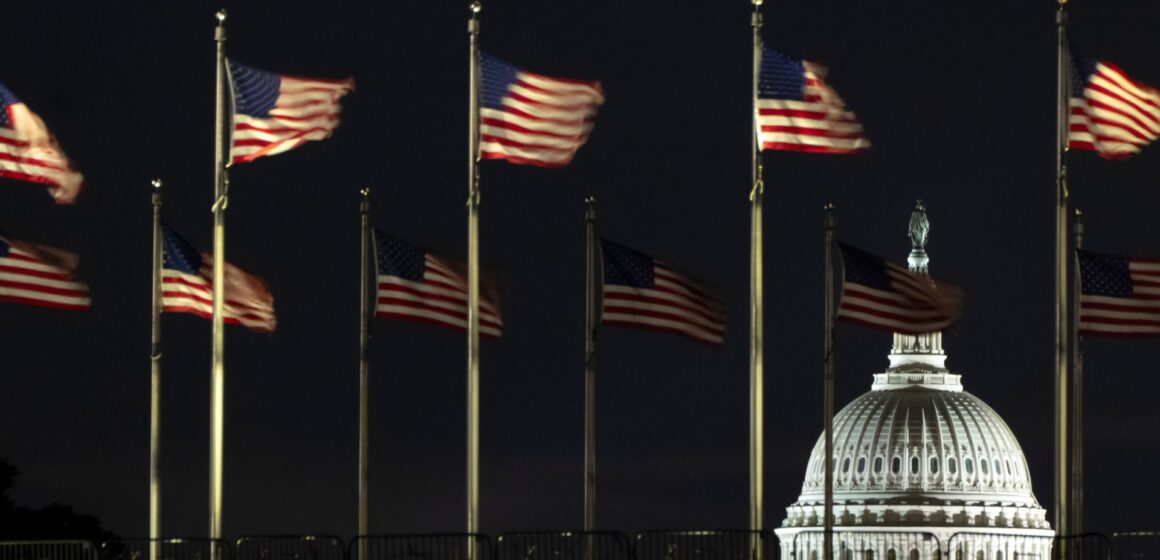 En historia av USA: s regeringsavstängningar: Varje stängning och hur länge den varade

