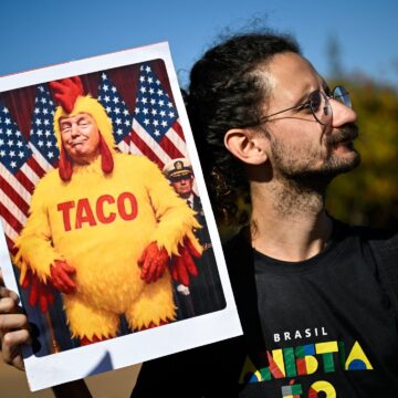 Försöker Donald Trump att ringa tillbaka spänningar med Brasilien?

