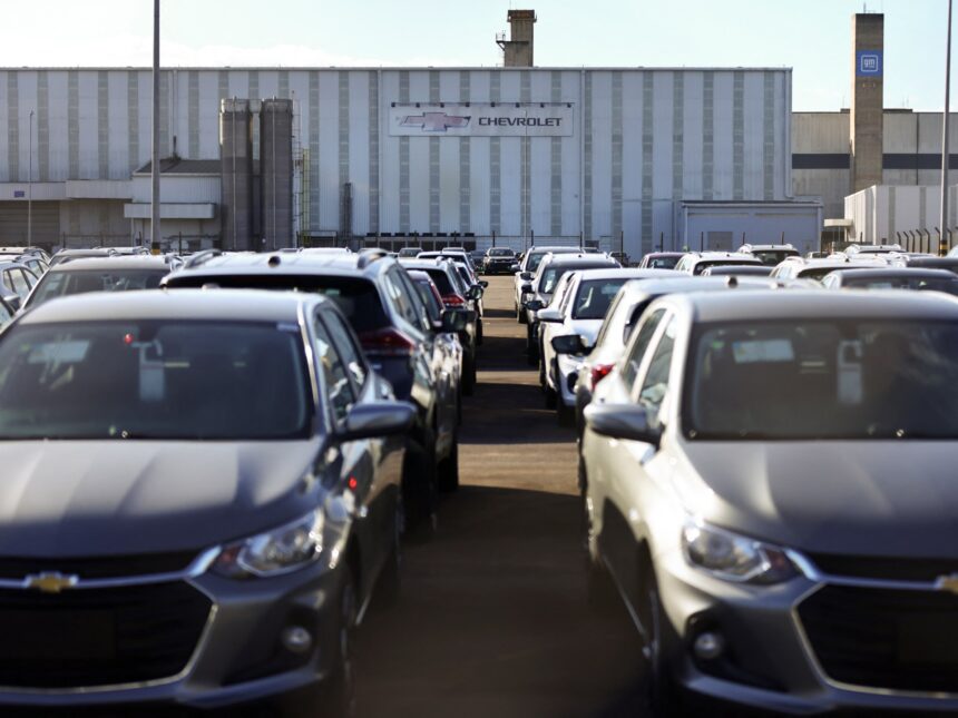 GM tar 1,6 miljarder dollar som EV -skattekredit löper ut i USA

