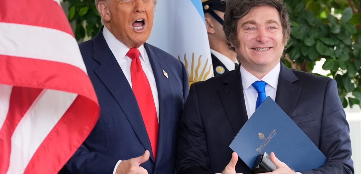 "Inte kommer att slösa bort vår tid": Trump hänger oss till Argentina vid valet

