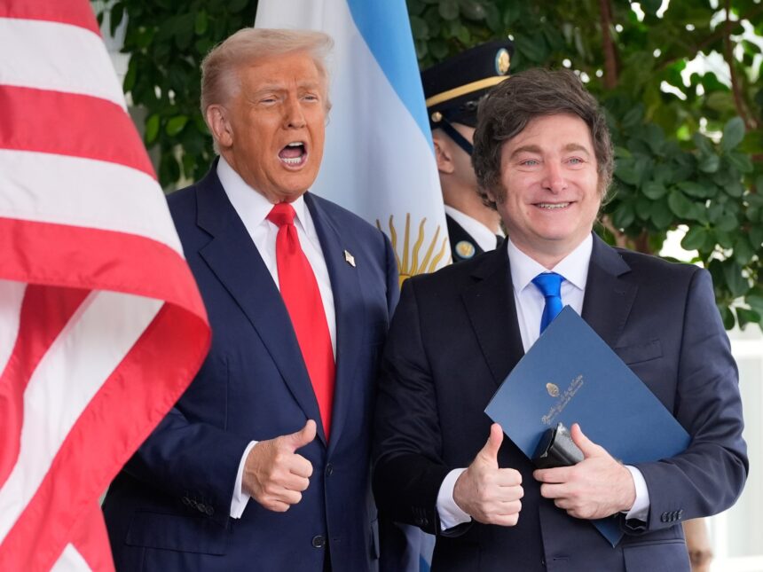 "Inte kommer att slösa bort vår tid": Trump hänger oss till Argentina vid valet

