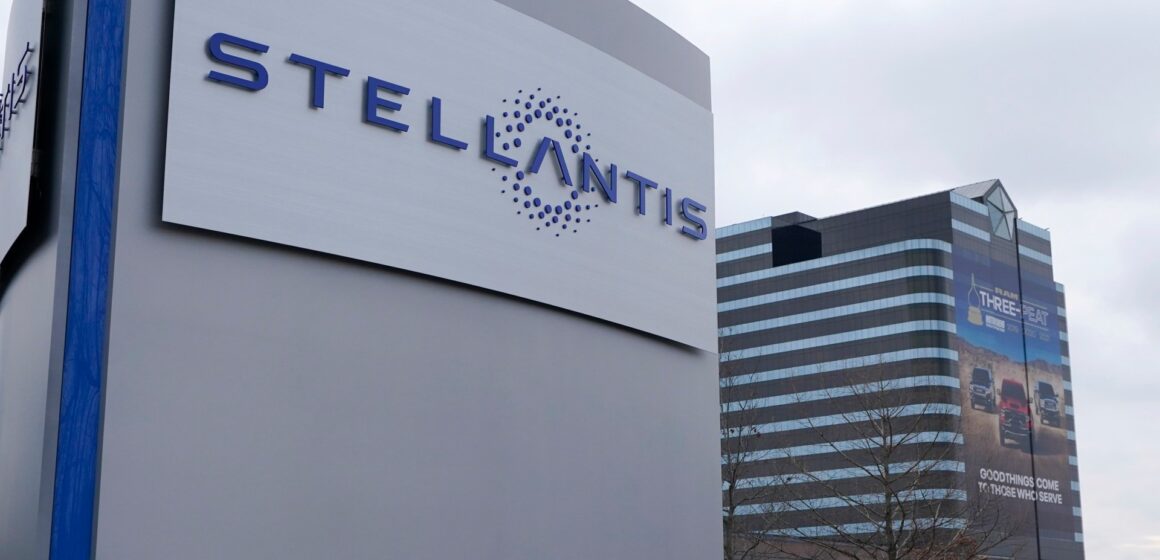 Kanada hotar Stellantis med rättsliga åtgärder för att flytta produktionen till USA

