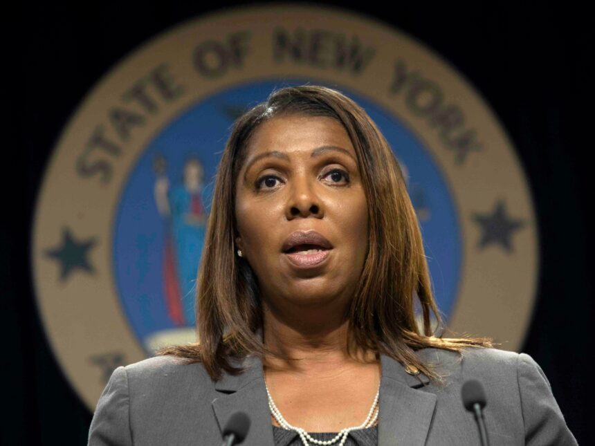NY -riksadvokaten Letitia James åtalade på anklagelser om bedrägerier: Rapporter

