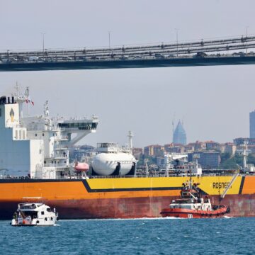 Rysslands främsta indiska oljeköpare för att följa västerländska sanktioner

