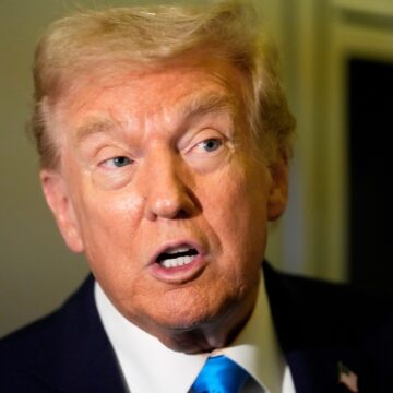 Trump kommer att höja tullarna på Kanada med 10 procent jämfört med Reagan-annonsen

