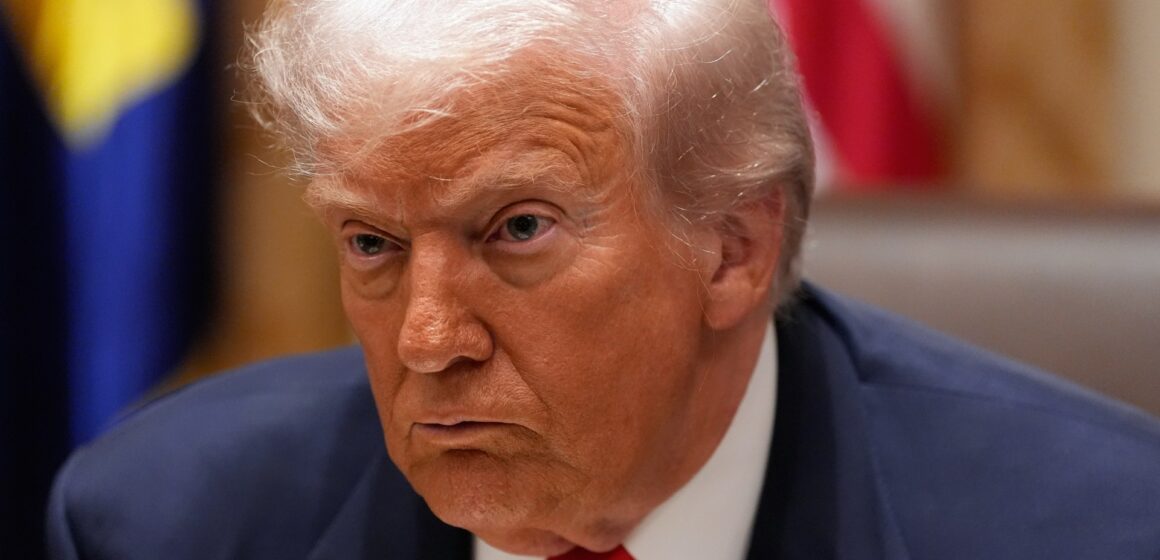 Trump säger att Modi har försäkrat honom att Indien inte kommer att köpa rysk olja

