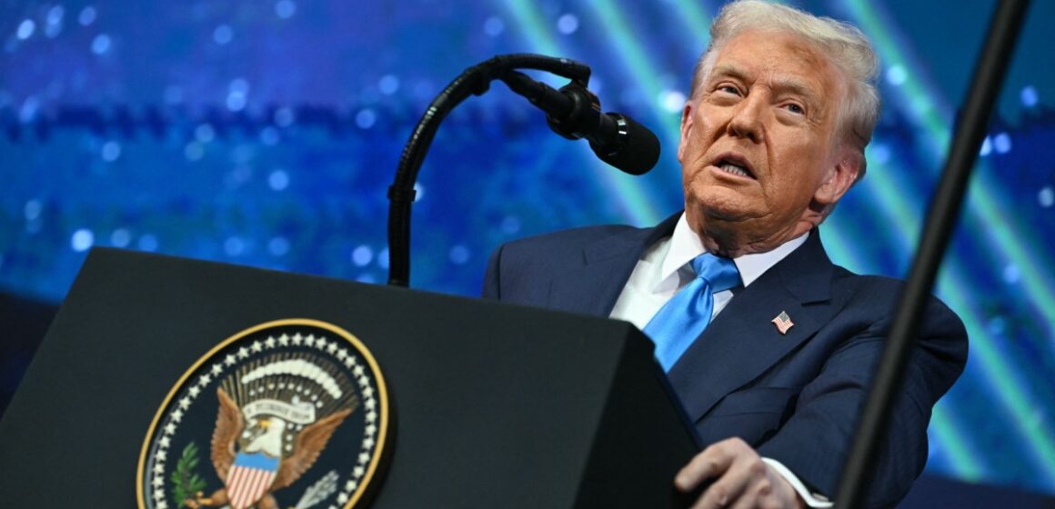 Trump säger att han förväntar sig "bra affär" med Kina vid toppmötet med Xi

