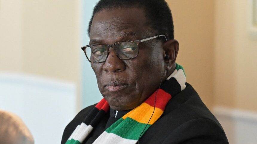 Zimbabwes regeringsparti vill förlänga Mnangagwas presidentskap till 2030

