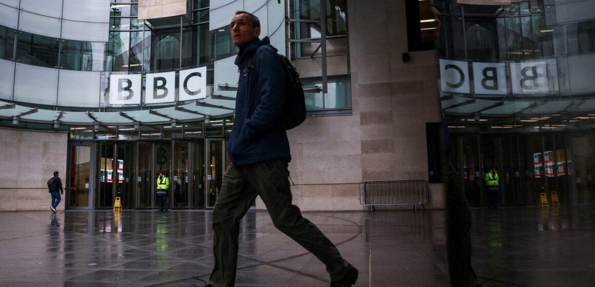 BBC ber Trump om ursäkt för dokumentären, avvisar påstående om ärekränkning

