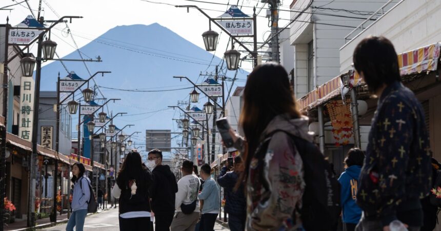 Japans turismaktier faller mitt i spott med Kina

