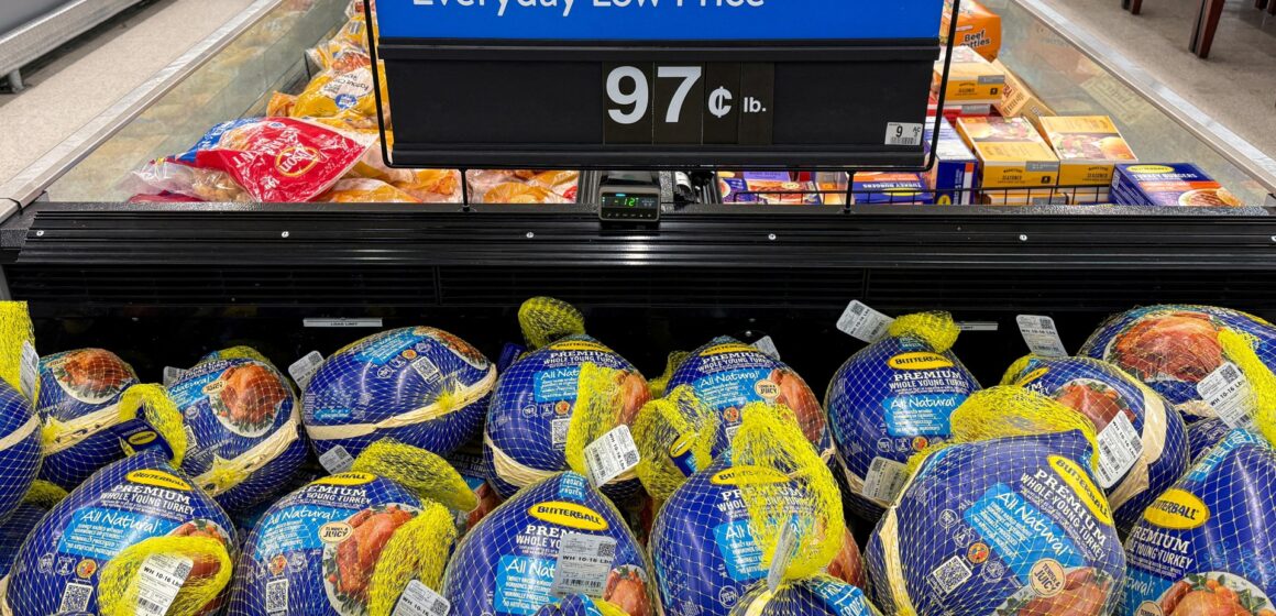 Priserna ökar när amerikanerna förbereder sig för Thanksgiving

