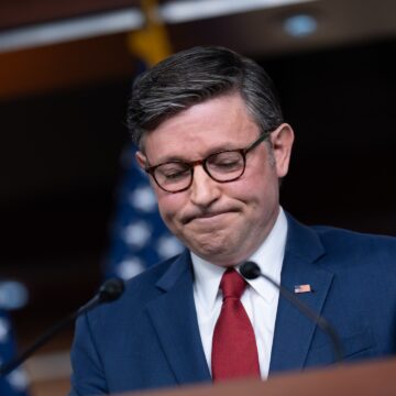 Talmannen Johnson säger att House kommer att återvända till Washington för omröstning om nedläggningsavtalet

