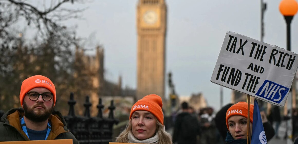 Englands bosatta läkare inleder fem dagars strejk

