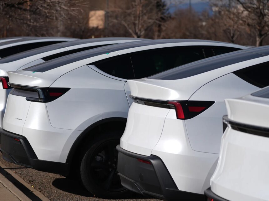Kalifornien hotar Tesla med försäljningstopp på grund av marknadsföringsmetoder

