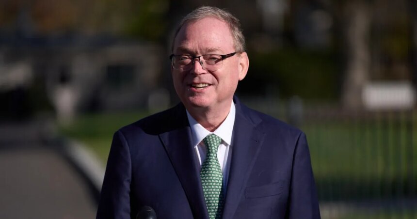 Vem är Kevin Hassett, Trumps förväntade val att leda Federal Reserve?

