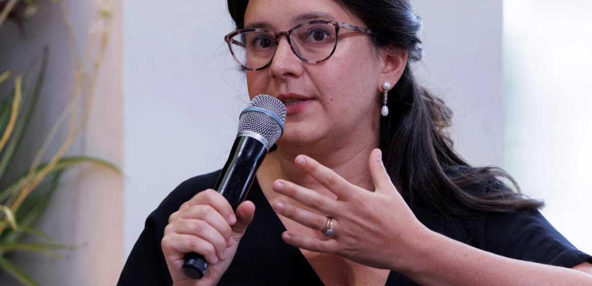 CBS News' Bari Weiss avslöjar en ny strategi mitt i motreaktioner, eftersläpningar i tittarsiffror

