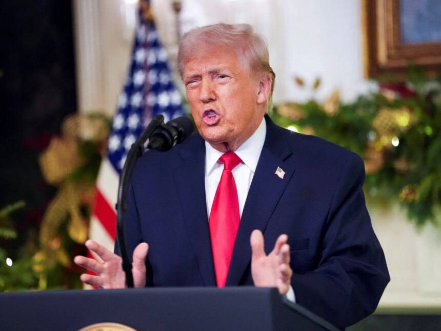 Donald Trump pausar USA:s tullhöjning på möbler och skåp i ett år

