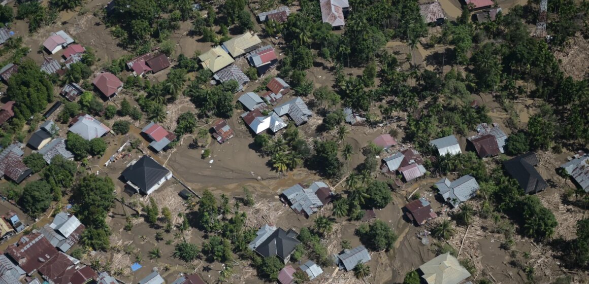 Indonesien stämmer sex företag för miljöskador i översvämningsområden

