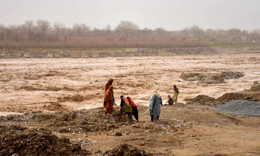 Minst 17 döda när kraftiga regn utlöser översvämningar i Afghanistan Minst 17 döda när kraftiga regn utlöser översvämningar i Afghanistan