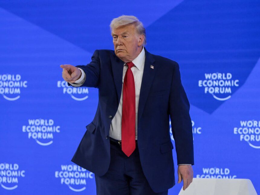 Trump stämmer JPMorgan och vd Dimon för påstådd "debanking" Trump stämmer JPMorgan och vd Dimon för påstådd "debanking"