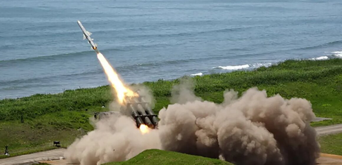 Japan installerar missiler nära Taiwan: Är Kinas spänningar på väg att öka?

