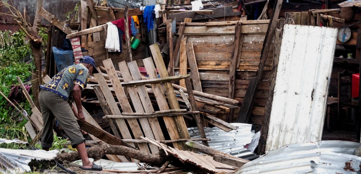 Cyklonen Gezani dödar fyra i Moçambique när Madagaskar bedömer skadorna

