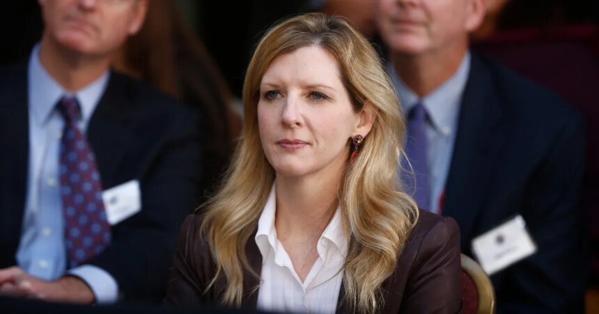 Top Goldman Sachs advokat Kathy Ruemmler avgår på grund av Epstein-band

