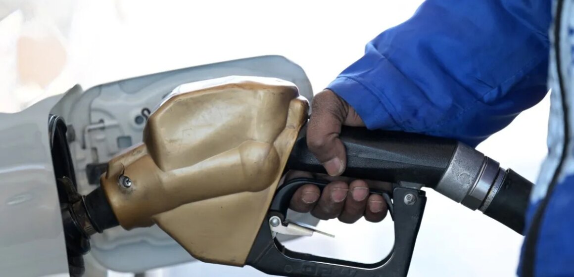 Oljepriserna svänger vilt bland blandade budskap om kriget i Iran

