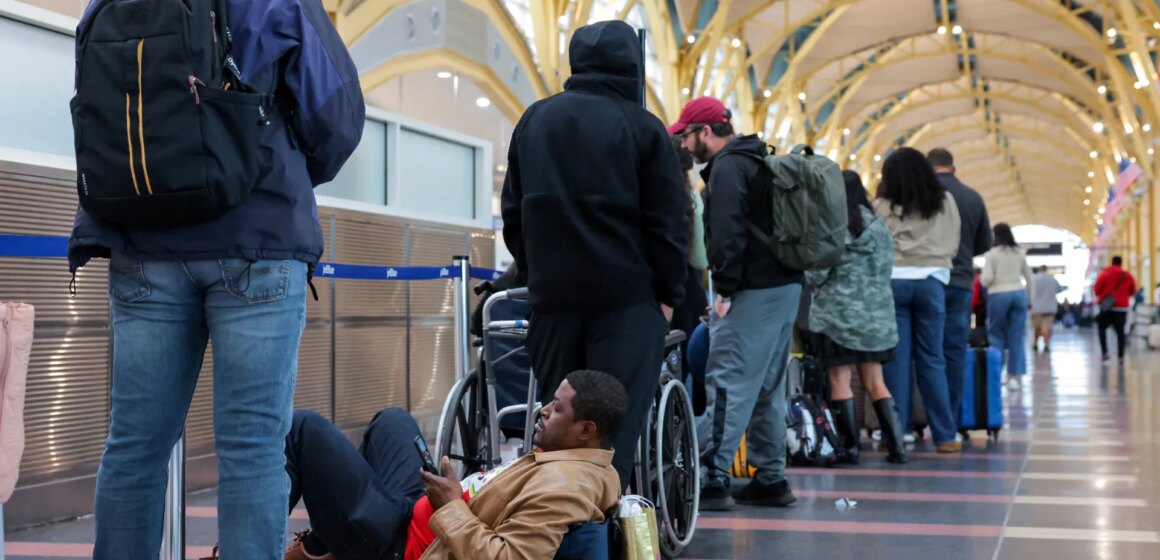 Varför US Homeland Securitys avstängning ökar rädslan för flygplatsförseningar

